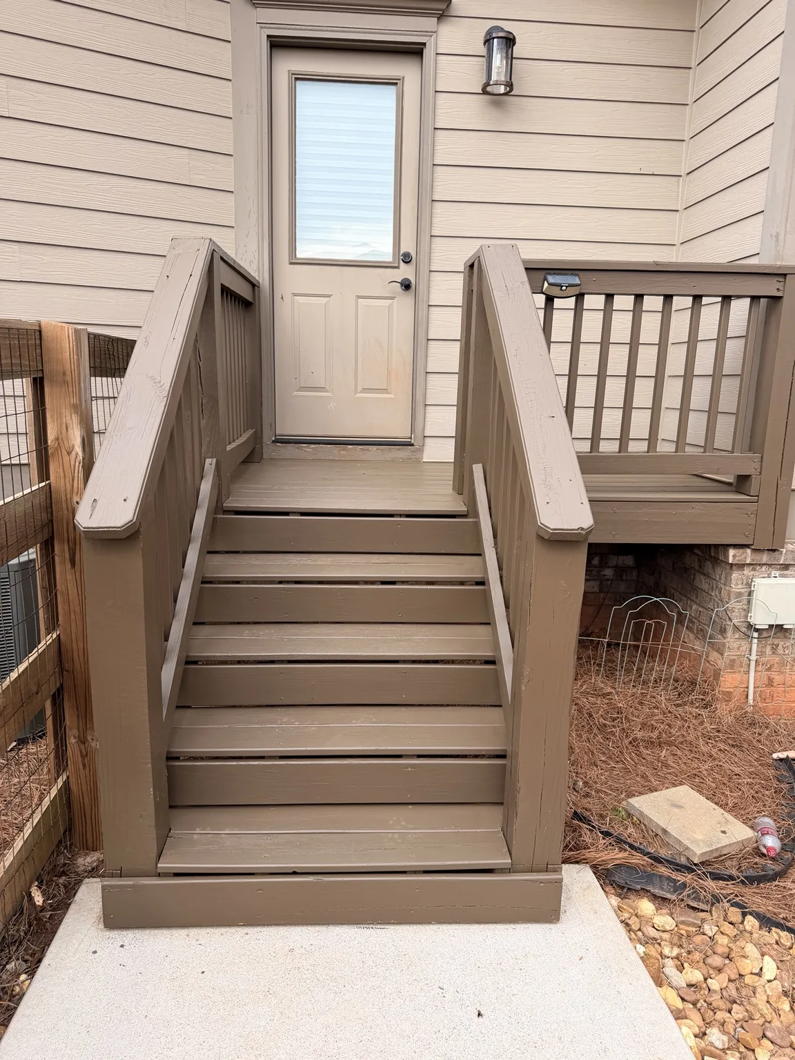 Custom deck stair entry
